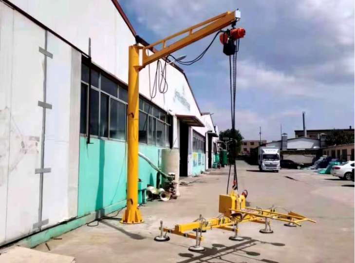 悬臂吊吸盘上铁板