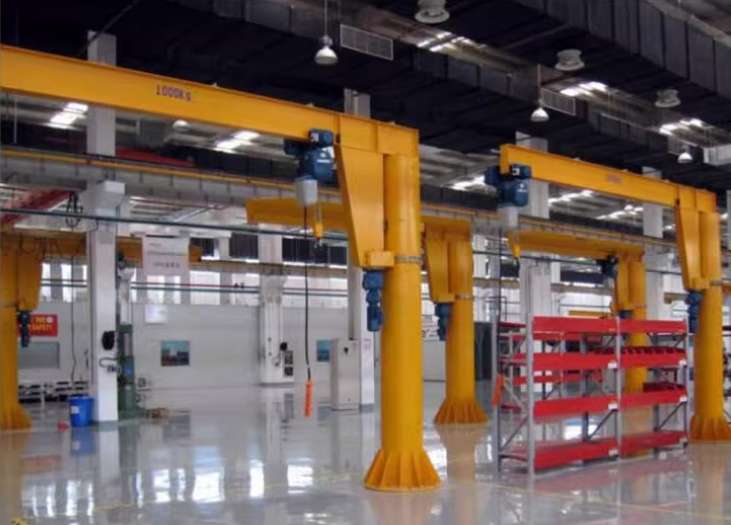 车间使用悬臂吊